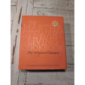 The Martha Stewart Living Cookbook The Original Classics C. 2007 VG